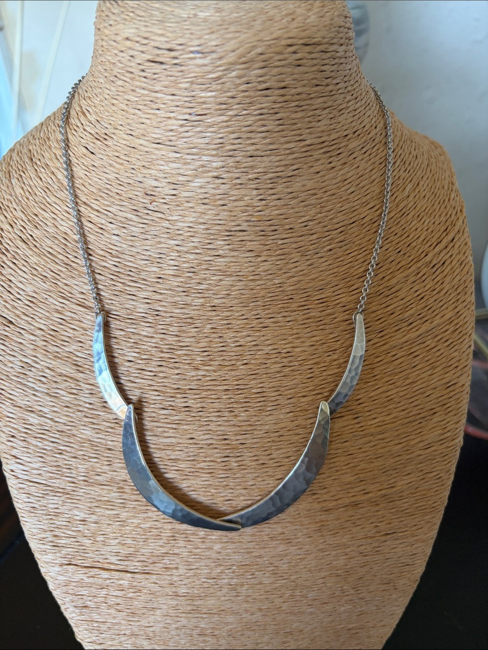 Sterling Silver Vintage James Avery necklace